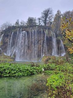 Плитвички езера - пещерата Постойна - Загреб - Любляна - замъка Предяма