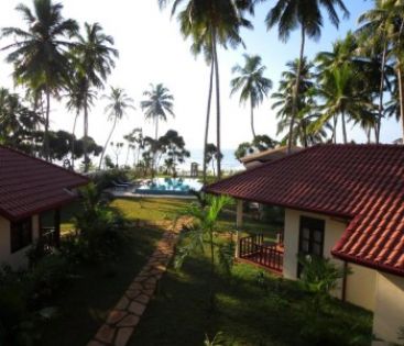 Lanka Beach Bungalows & Villa